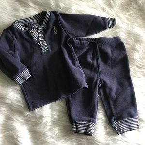 Carter’s navy blue Matching set